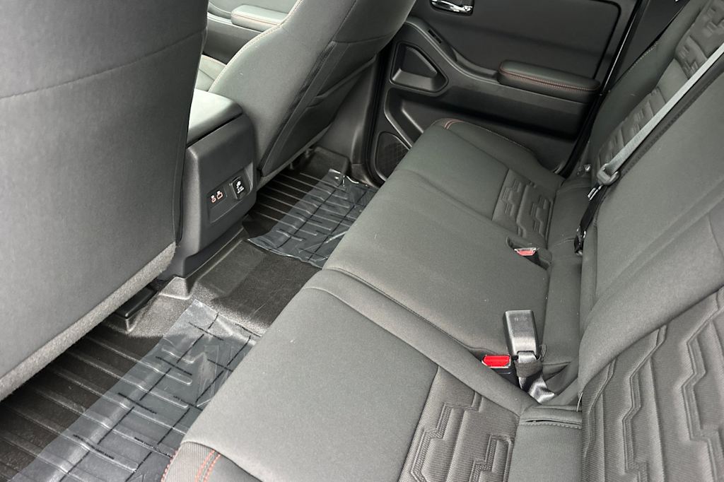 Thumbnail: 2023 Nissan Frontier - 10