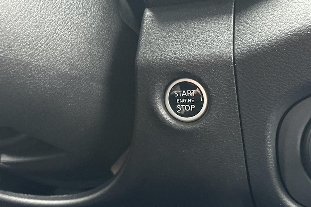 Thumbnail: 2023 Nissan Frontier - 25