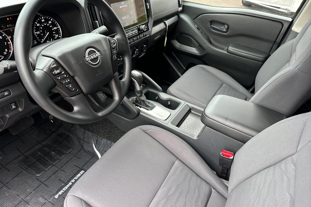 Thumbnail: 2026 Nissan Frontier - 8