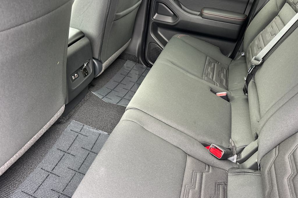 Thumbnail: 2026 Nissan Frontier - 12