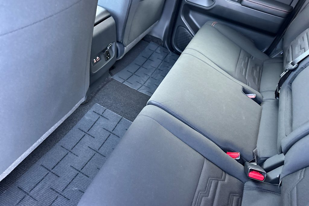 Thumbnail: 2026 Nissan Frontier - 12