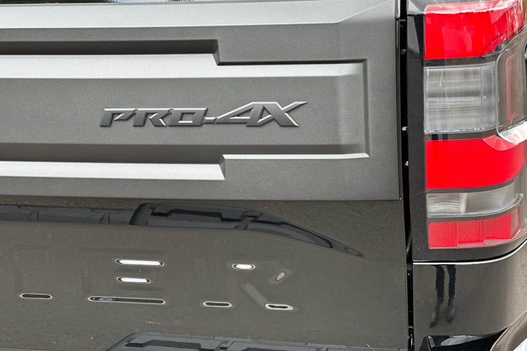 Thumbnail: 2026 Nissan Frontier - 24