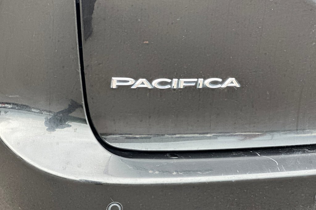 Thumbnail: 2024 Chrysler Pacifica - 7