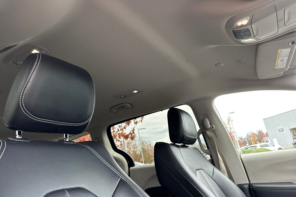 Thumbnail: 2024 Chrysler Pacifica - 23