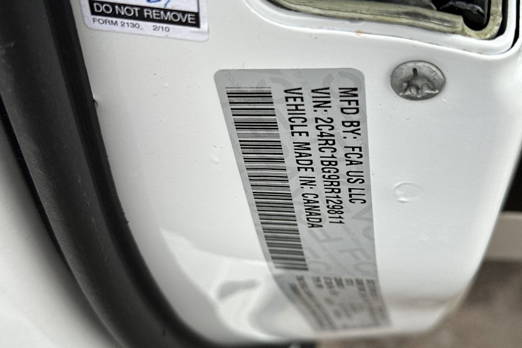 Thumbnail: 2024 Chrysler Pacifica - 19