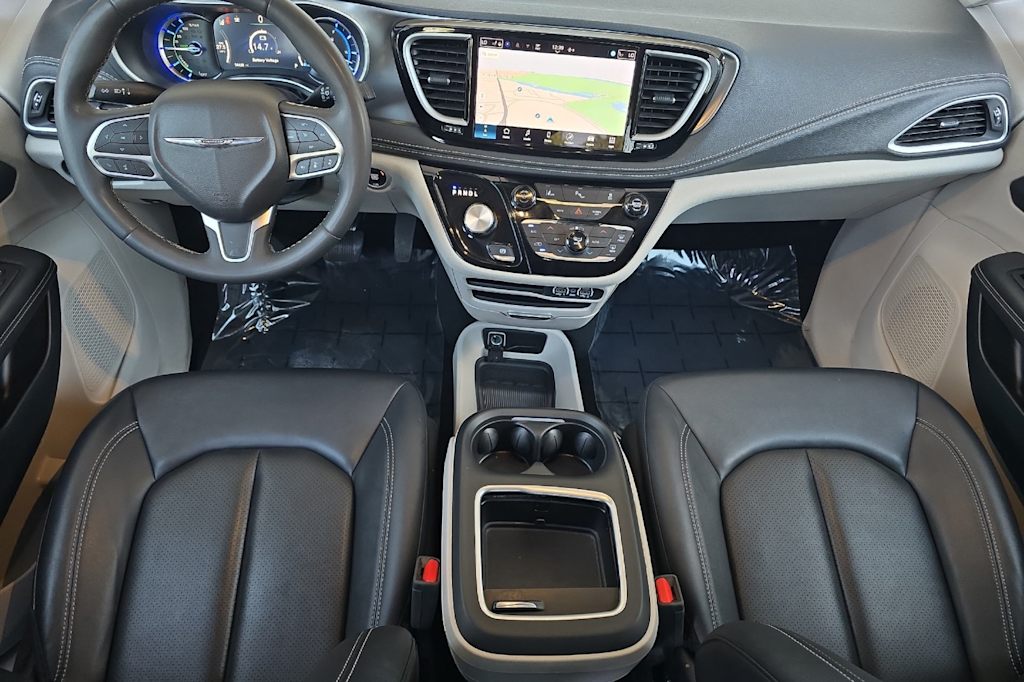 Thumbnail: 2024 Chrysler Pacifica - 2