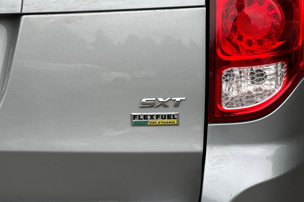 Thumbnail: 2017 Dodge Grand Caravan - 28