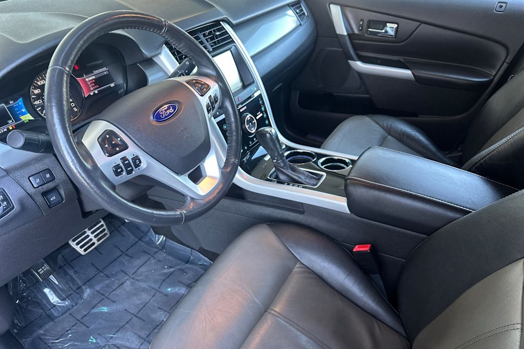Thumbnail: 2013 Ford Edge - 9