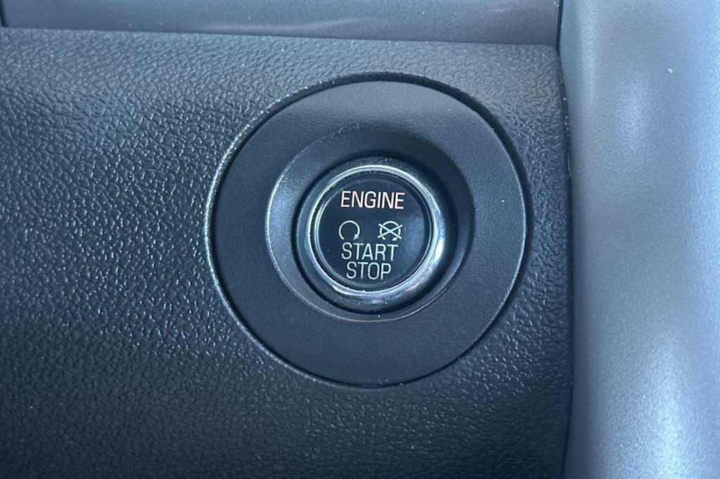 Thumbnail: 2013 Ford Edge - 27