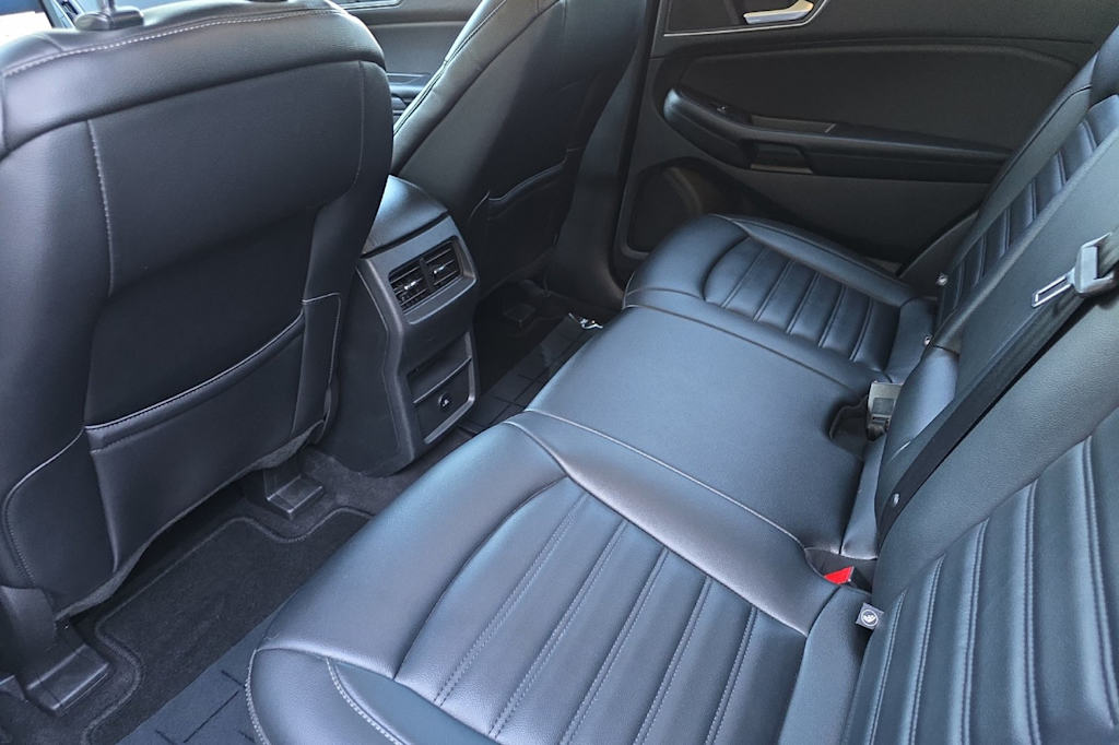 Thumbnail: 2023 Ford Edge - 12