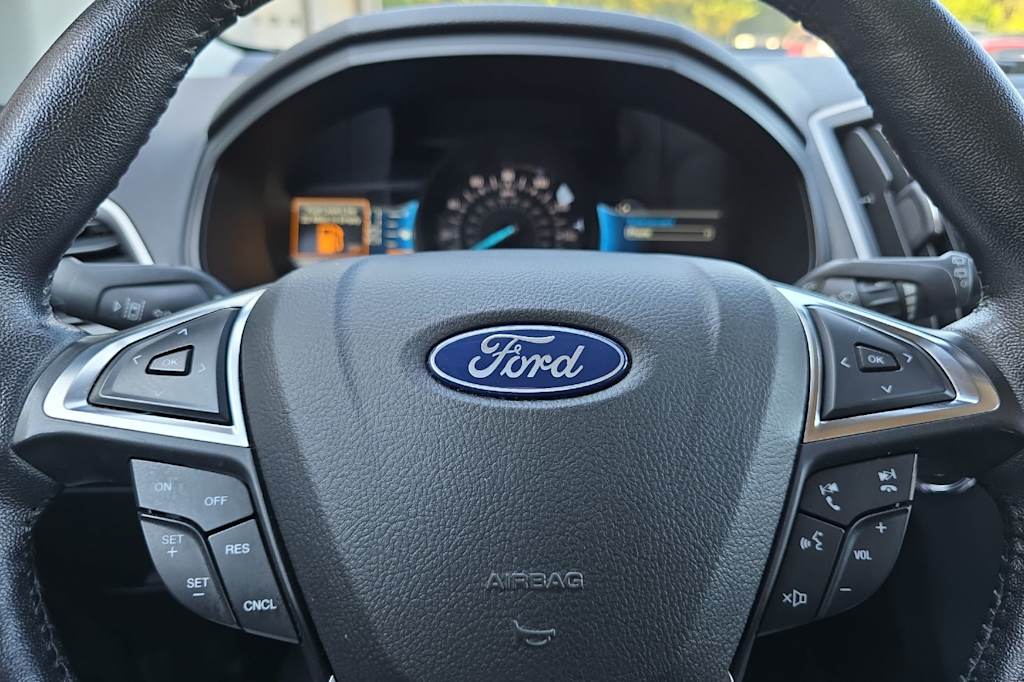 Thumbnail: 2023 Ford Edge - 27