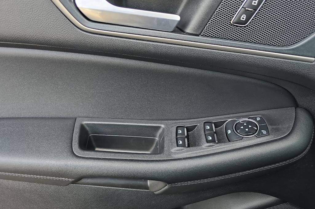 Thumbnail: 2024 Ford Edge - 21