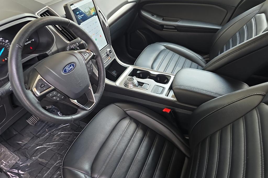 Thumbnail: 2024 Ford Edge - 10