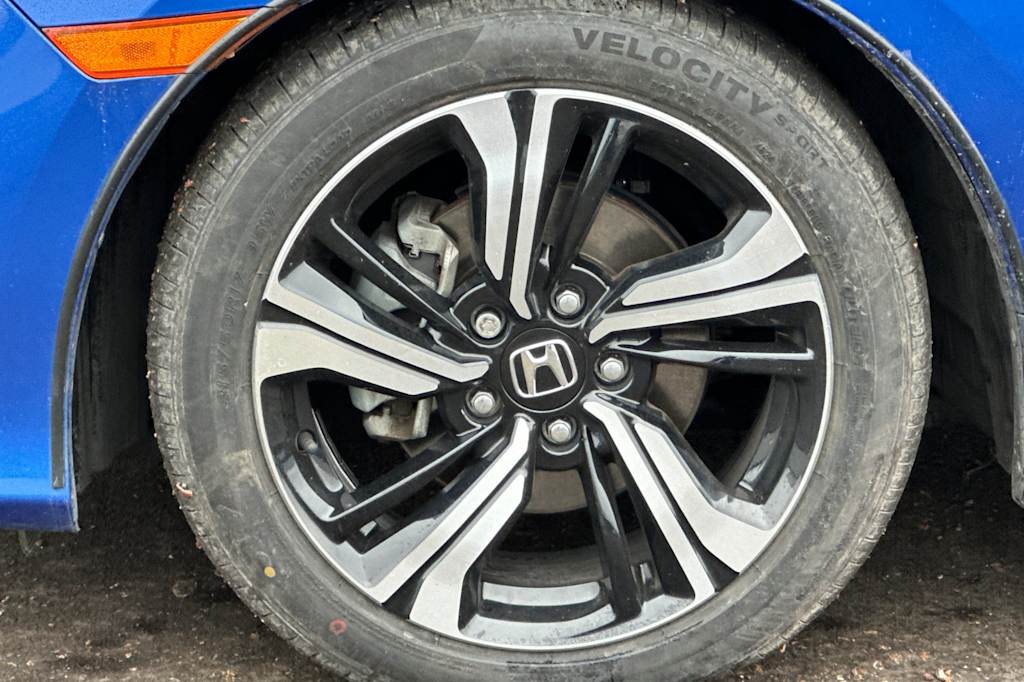 Thumbnail: 2018 Honda Civic - 8