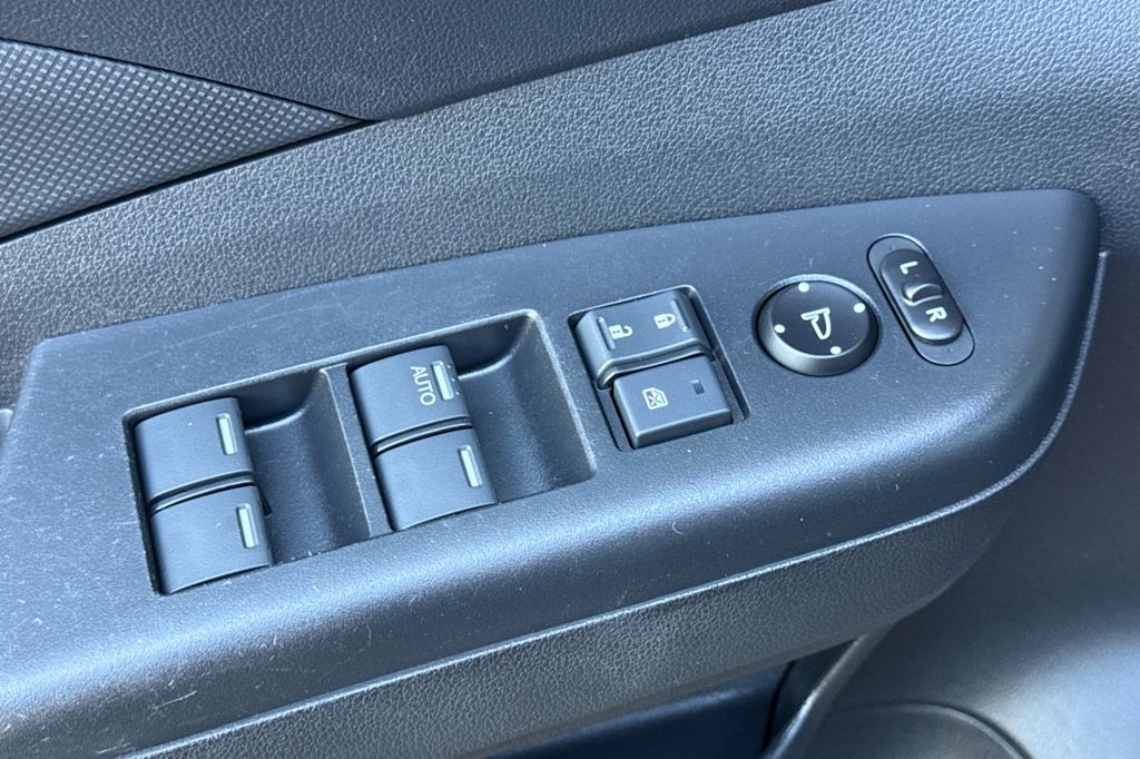 Thumbnail: 2016 Honda CR-V - 22