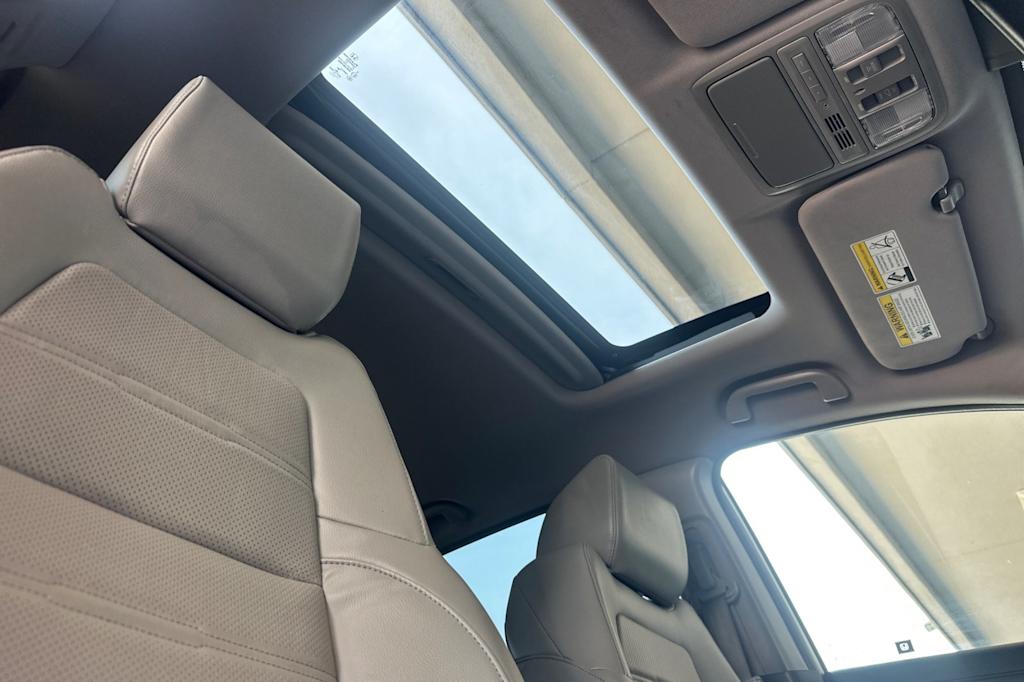 Thumbnail: 2017 Honda CR-V - 23