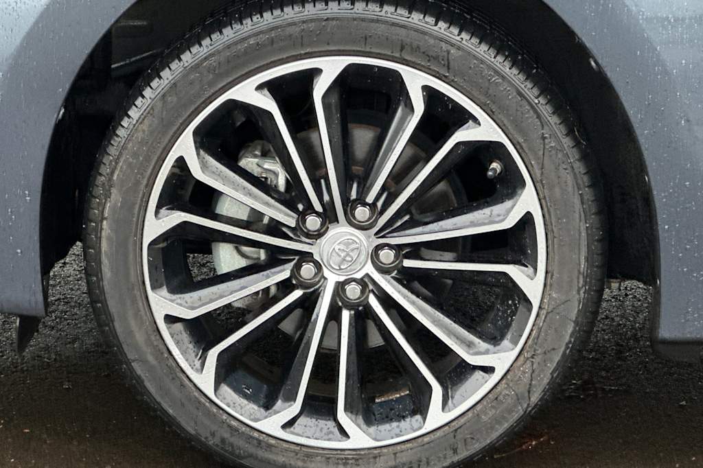 Thumbnail: 2015 Toyota Corolla - 7