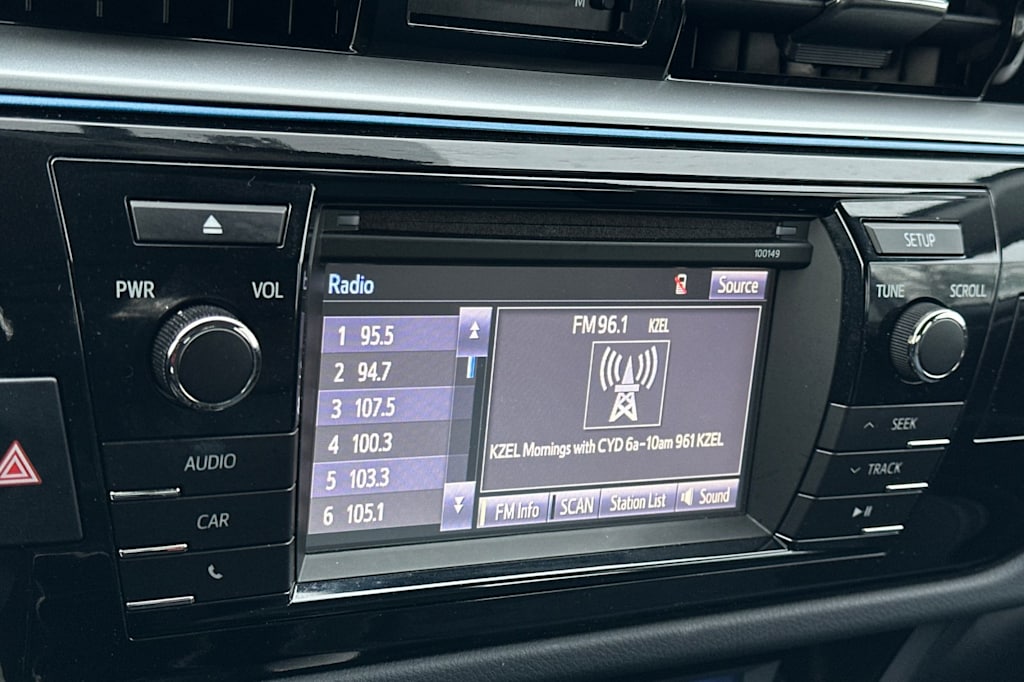 Thumbnail: 2015 Toyota Corolla - 13