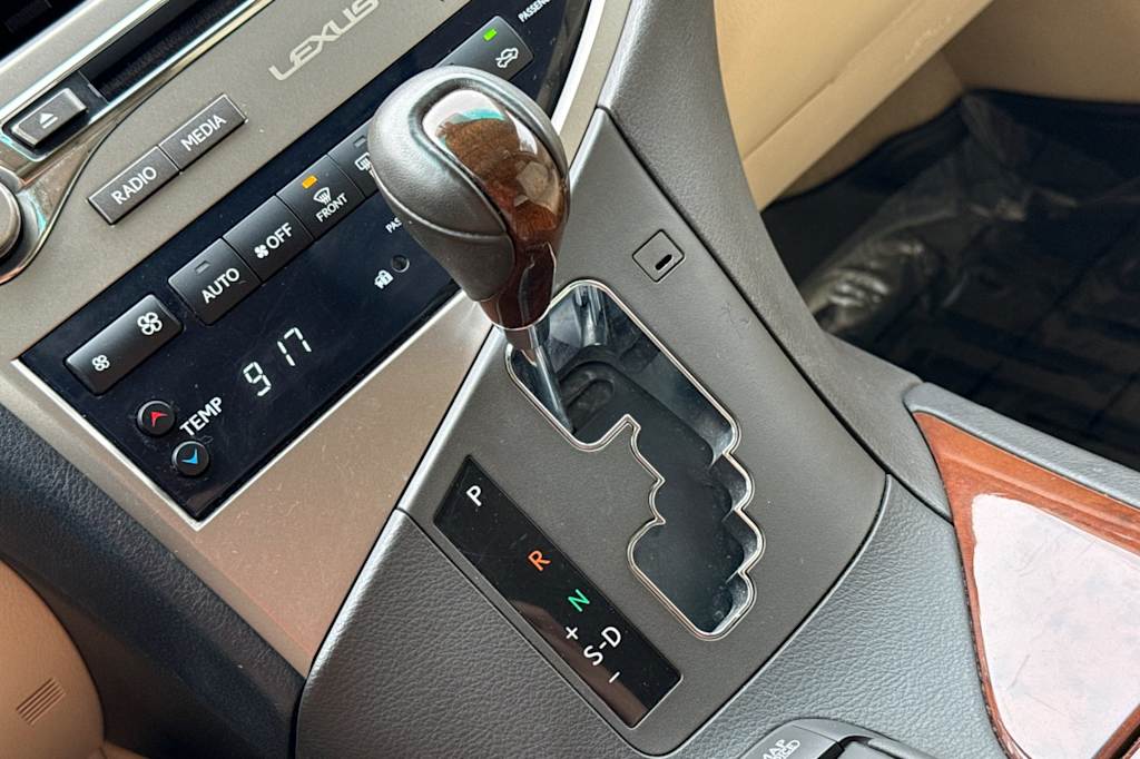 Thumbnail: 2015 Lexus RX - 14