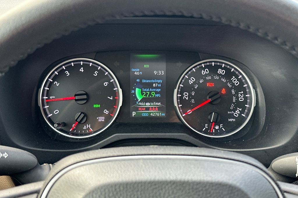 Thumbnail: 2022 Toyota RAV4 - 14