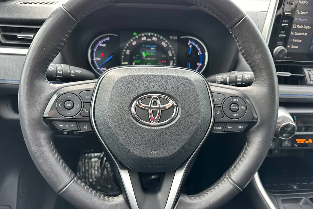 Thumbnail: 2021 Toyota RAV4 - 28