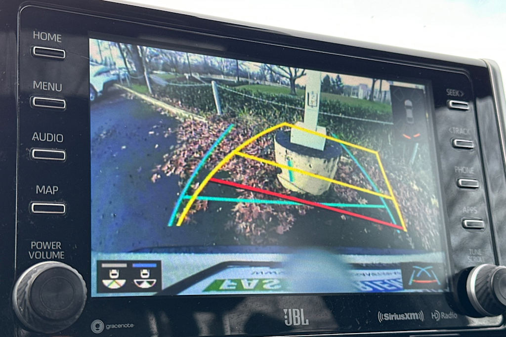 Thumbnail: 2021 Toyota RAV4 - 25