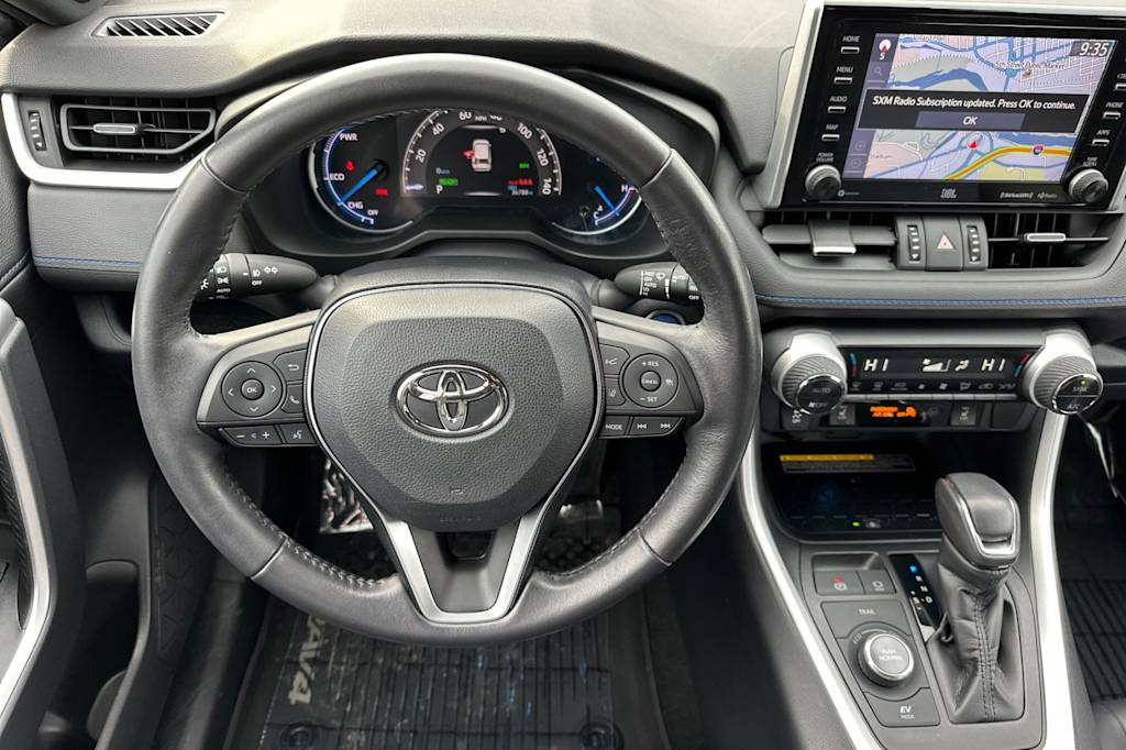 Thumbnail: 2020 Toyota RAV4 - 11