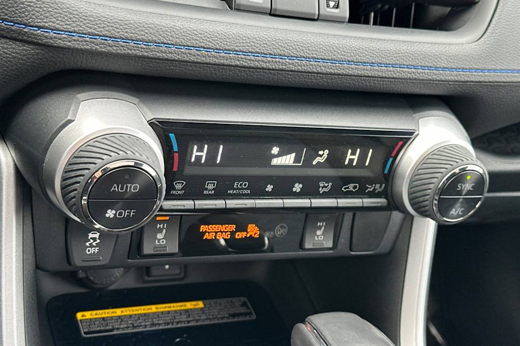 Thumbnail: 2020 Toyota RAV4 - 26