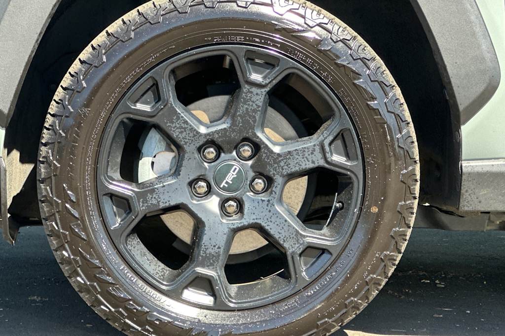 Thumbnail: 2020 Toyota RAV4 - 8