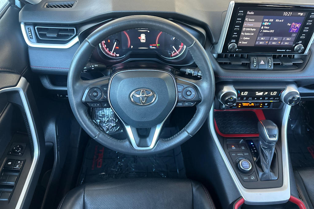 Thumbnail: 2020 Toyota RAV4 - 9