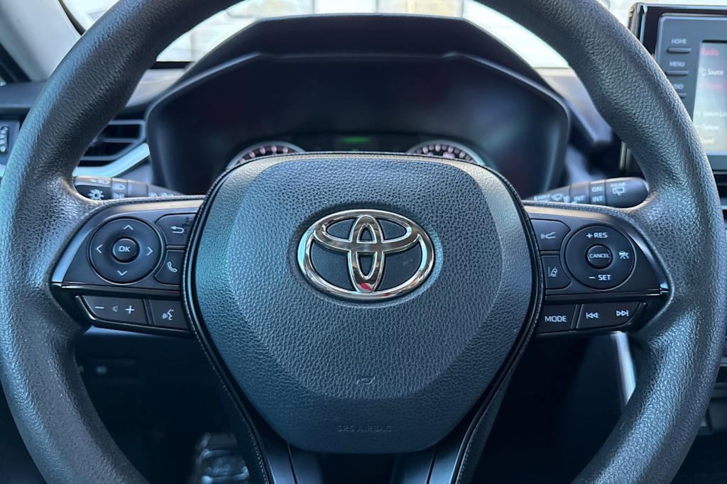 Thumbnail: 2021 Toyota RAV4 - 27