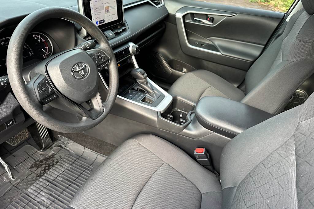 Thumbnail: 2024 Toyota RAV4 - 8