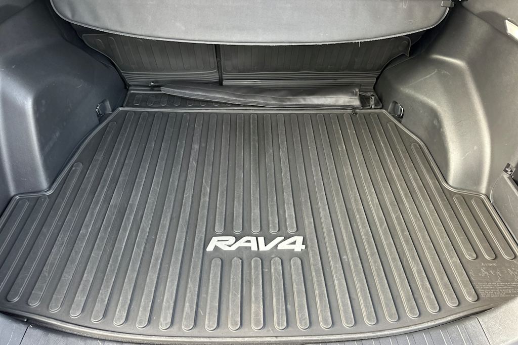 Thumbnail: 2024 Toyota RAV4 - 16