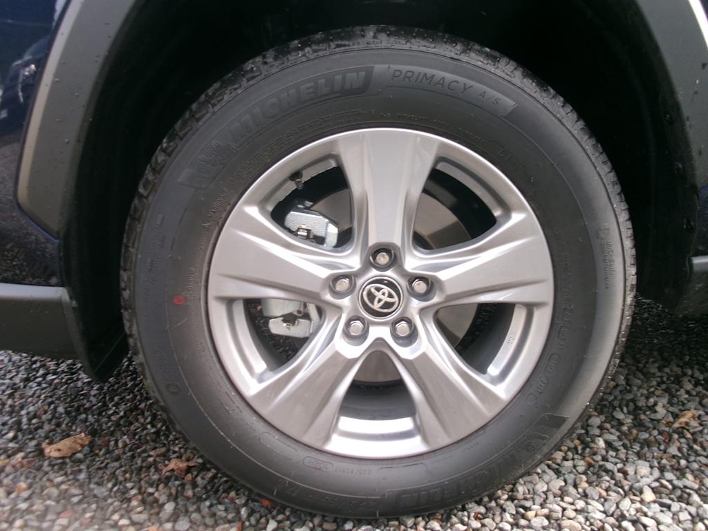 Thumbnail: 2025 Toyota RAV4 - 6