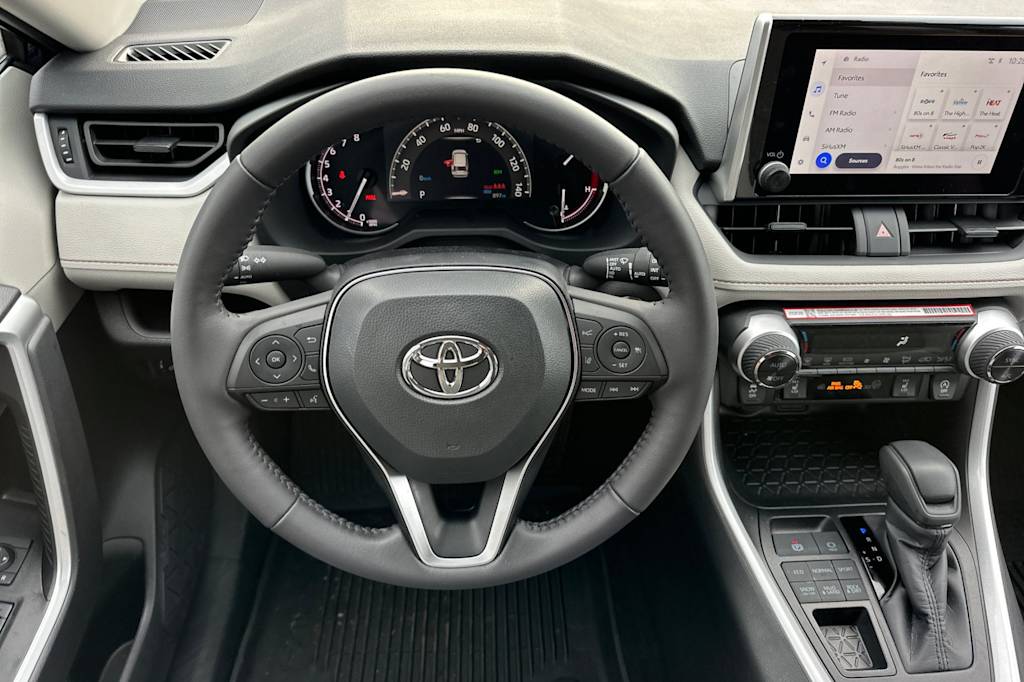 Thumbnail: 2025 Toyota RAV4 - 11