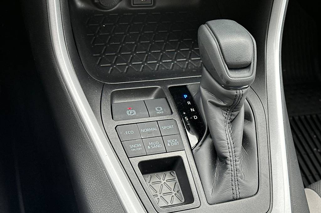 Thumbnail: 2025 Toyota RAV4 - 14