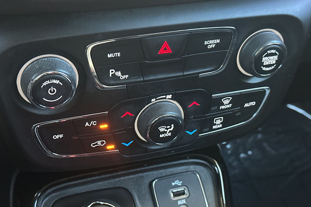 Thumbnail: 2017 Jeep Compass - 26