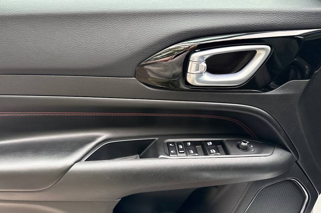 Thumbnail: 2025 Jeep Compass - 21
