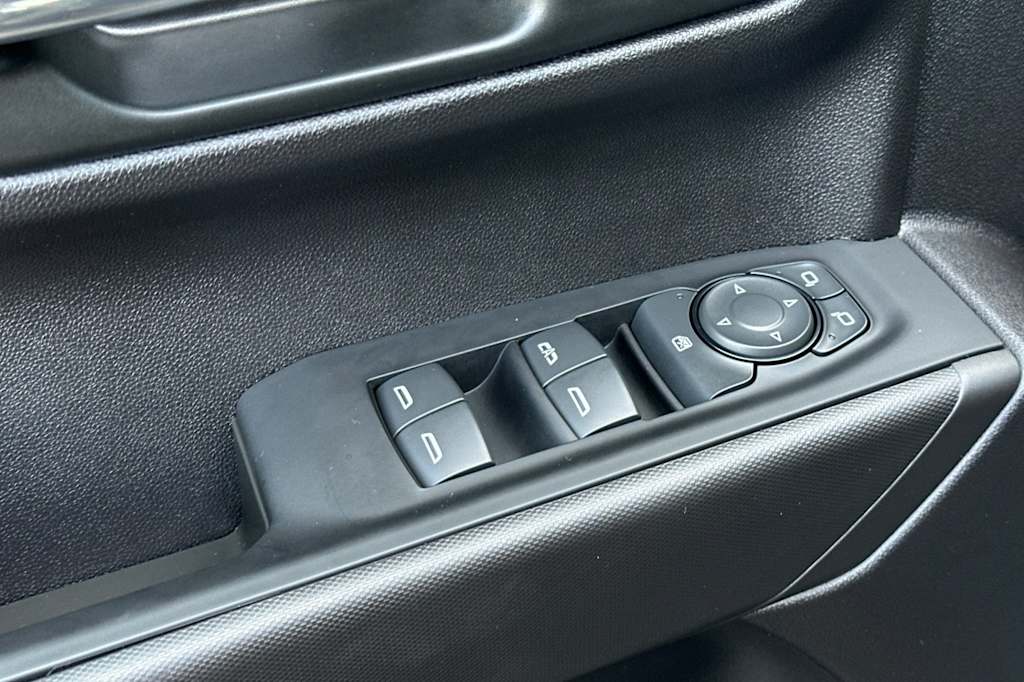 Thumbnail: 2024 Chevrolet Silverado 1500 - 20