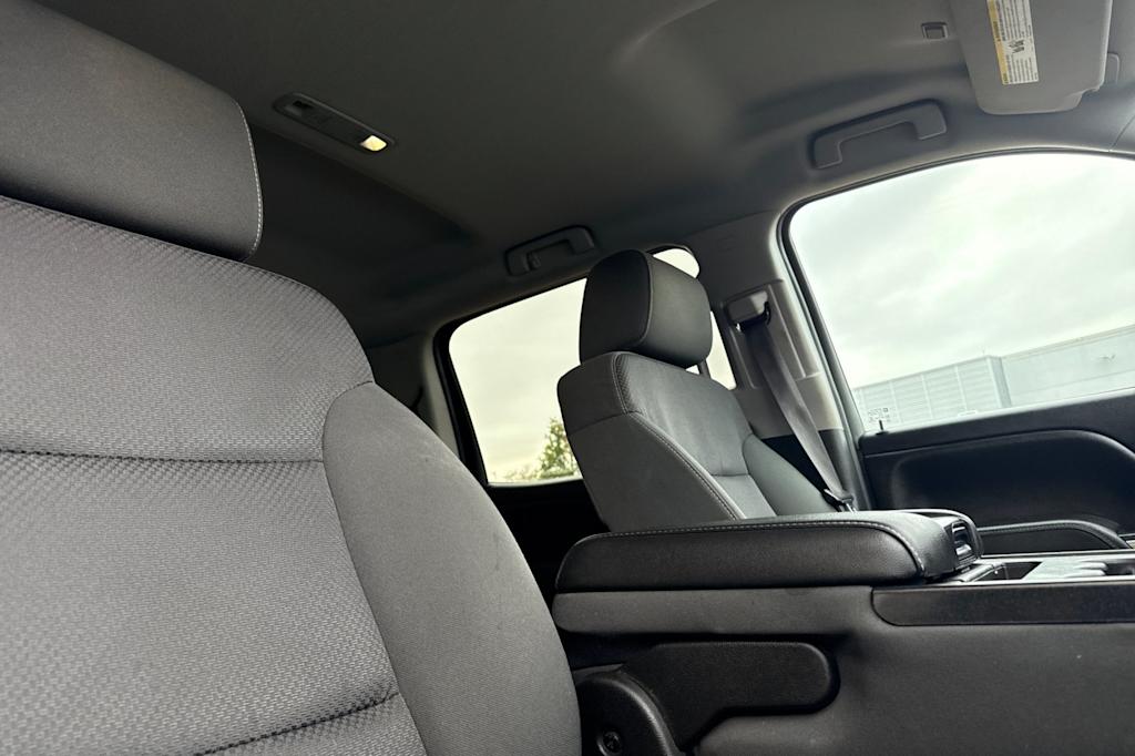 Thumbnail: 2015 Chevrolet Silverado 1500 - 11