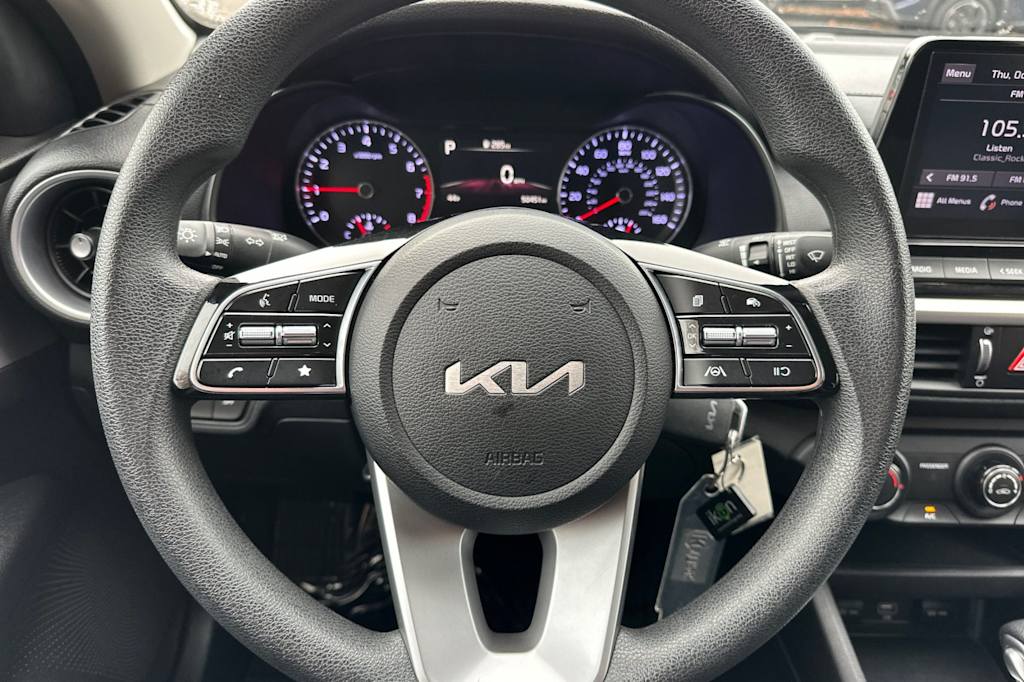 Thumbnail: 2023 Kia Forte - 24