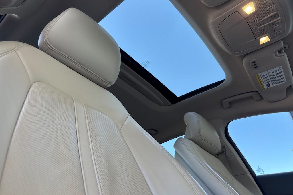 Thumbnail: 2016 Lincoln MKZ - 21