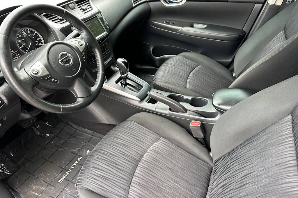 Thumbnail: 2019 Nissan Sentra - 9