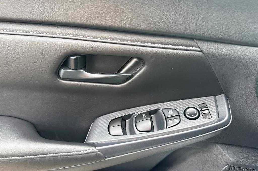 Thumbnail: 2025 Nissan Sentra - 21