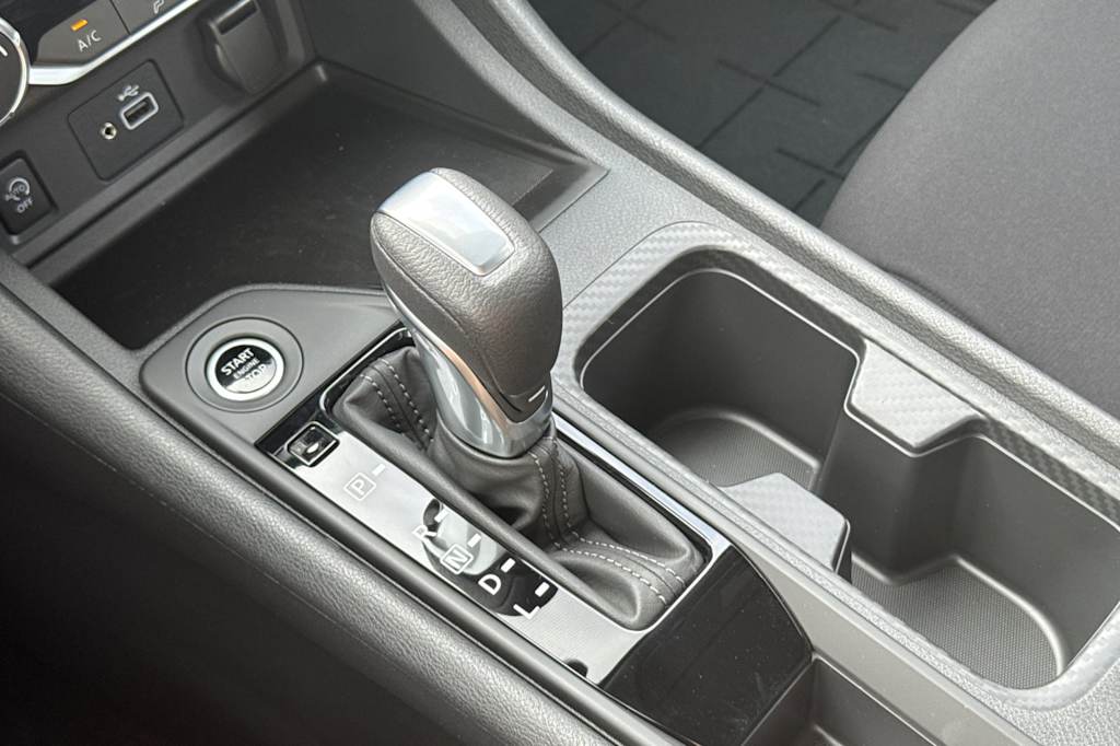 Thumbnail: 2025 Nissan Sentra - 15