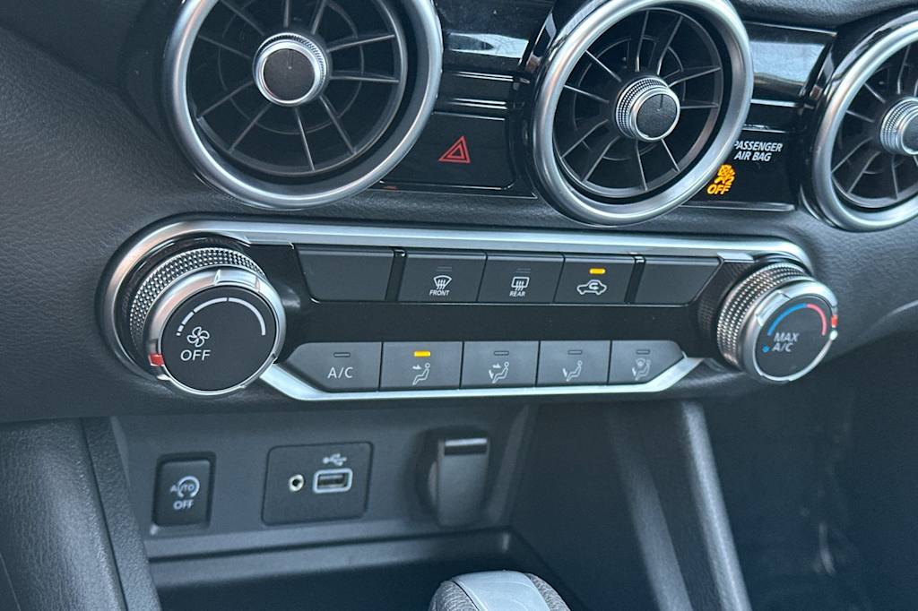 Thumbnail: 2025 Nissan Sentra - 24