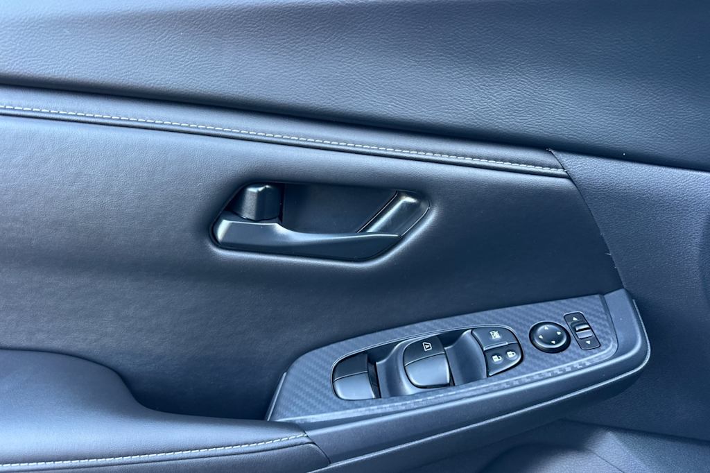 Thumbnail: 2025 Nissan Sentra - 20