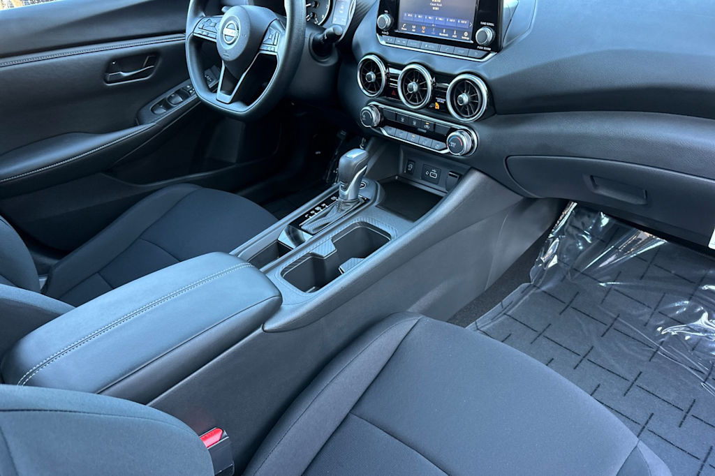 Thumbnail: 2025 Nissan Sentra - 13