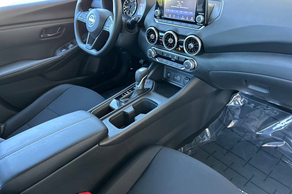 Thumbnail: 2025 Nissan Sentra - 12