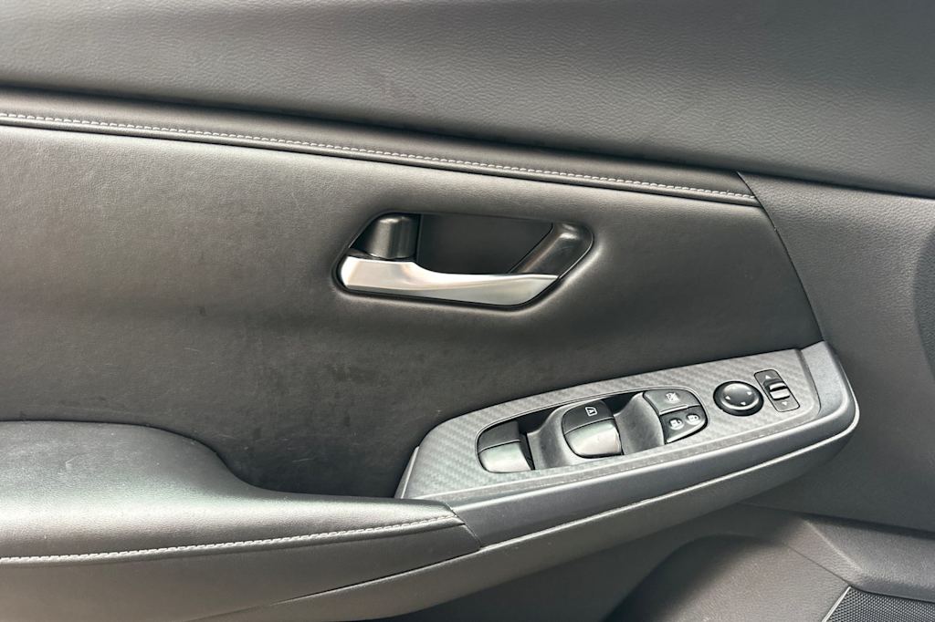 Thumbnail: 2023 Nissan Sentra - 20